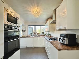 Photo 5- click for photo gallery